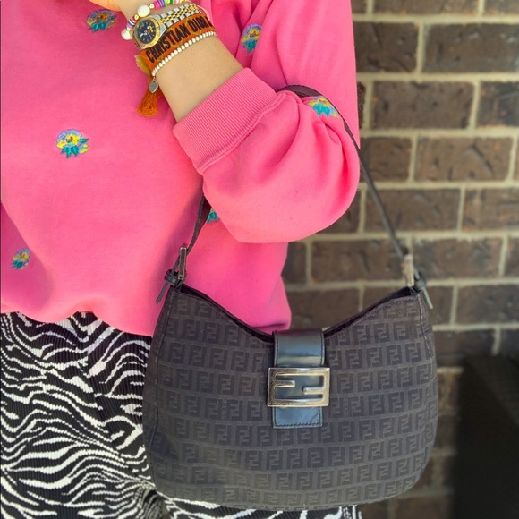 Meet Your Posher - Picture 6 of 6